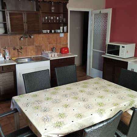 Horváth Apartmanház Kaposvár Exterior foto